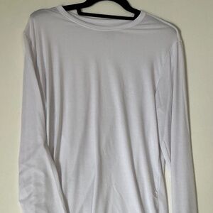 Men’s white base layer NWOT 32 degrees HEAT size M